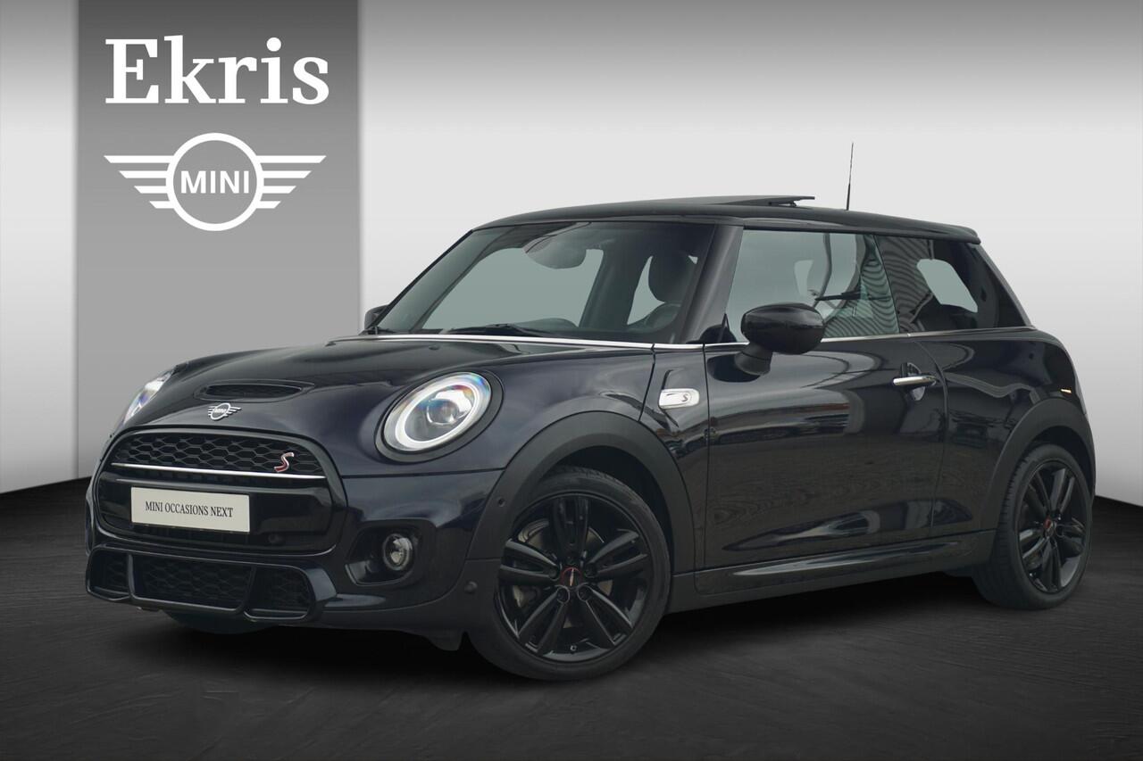 Mini COOPER S Hammersmith | Panoramadak / Harmon Kardon / keyless entry / JCW Pakket