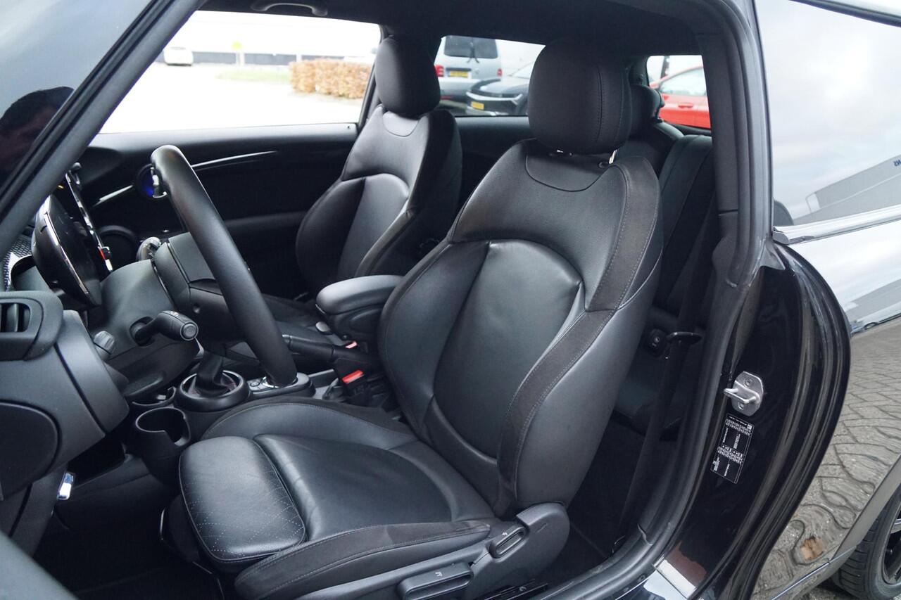 Mini COOPER S Mini 2.0 180PK *HANDGESCHAKELD* + JCW KIT / KEYLESS