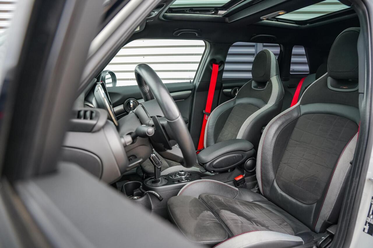 Mini COOPER S Mini 2.0 Rockingham GT Edition JCW Panorama dak Sportuitlaat Kuipstoelen Keyless Led Carbon