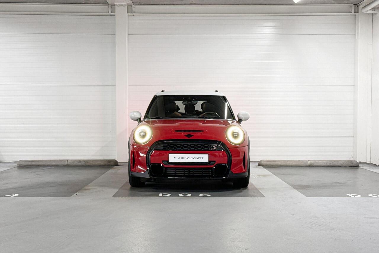 Mini COOPER S 5-deurs | Apple CarPlay | Achteruitrijcamera | Stoelverwarming