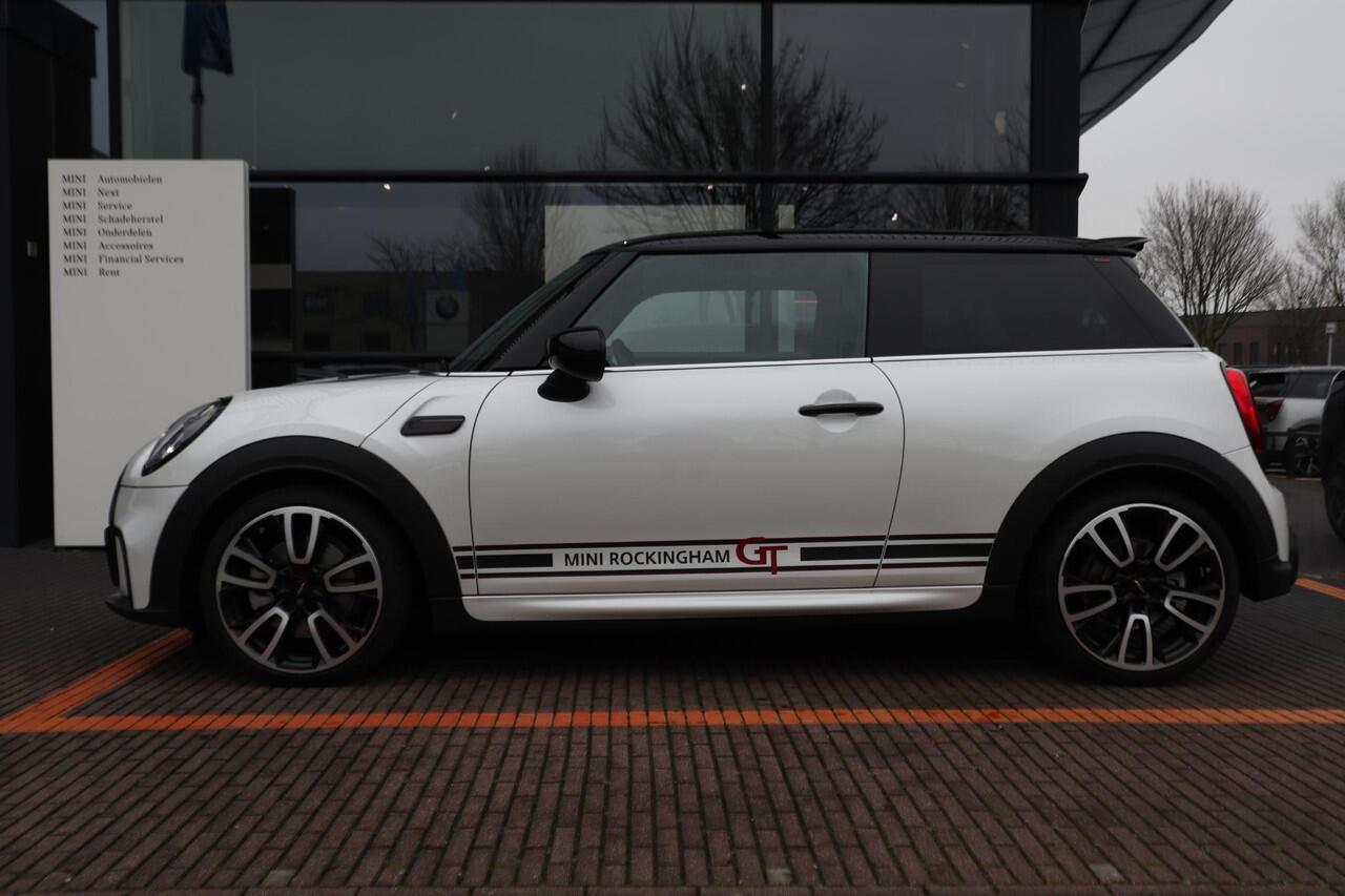 Mini COOPER S Rockingham GT Edition | Panorama Dak | Yours Leder | Achteruitrijcamera | Stuur -en Stoelverwarming