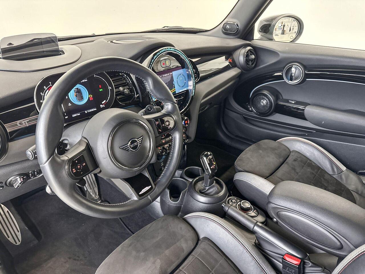 Mini COOPER S Cabrio Rockingham GT Edition JCW Uitvoering Aut.