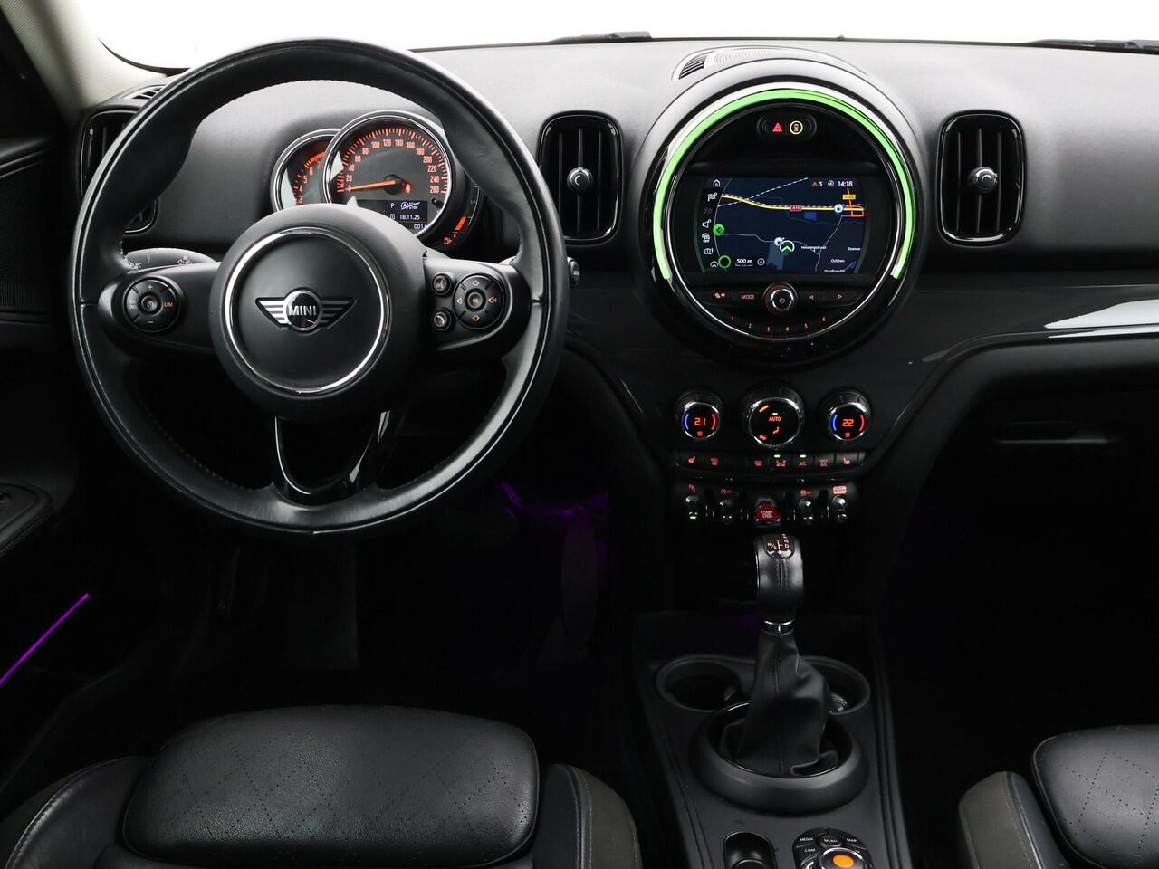 Mini COUNTRYMAN Mini 1.5 COOPER 136 PK ALL4 4WD AUT. + TREKHAAK 1700 KG | LEDER | STOELVERW. | LED | NAVIGATIE | 18 INCH