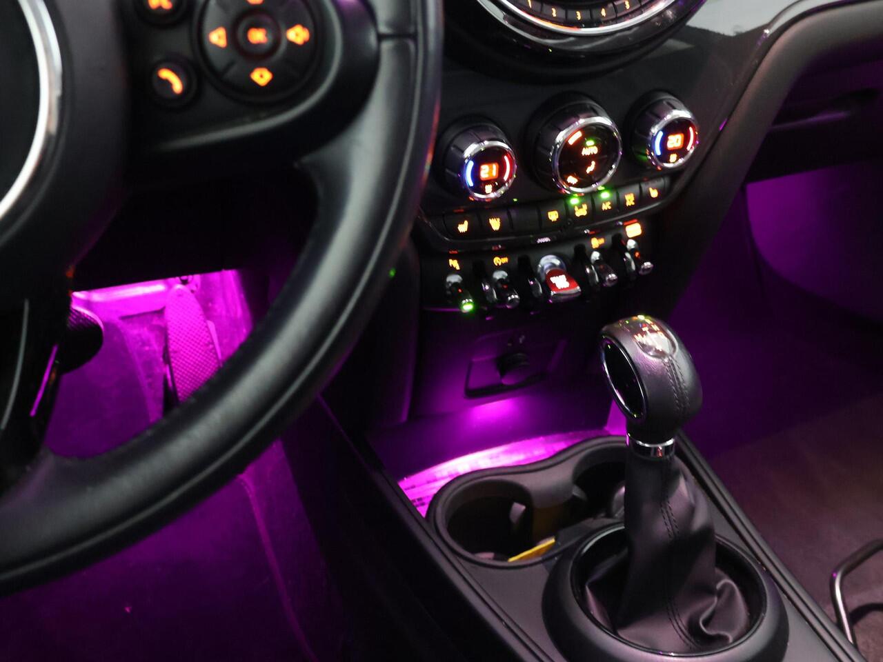 Mini COUNTRYMAN Mini 1.5 COOPER 136 PK ALL4 4WD AUT. + TREKHAAK 1700 KG | LEDER | STOELVERW. | LED | NAVIGATIE | 18 INCH