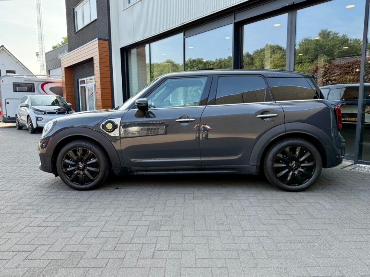 Mini COUNTRYMAN 2.0 Cooper S E ALL4,Pano,LED,Keyless,HeadUp,Memory,Adapt Cruise