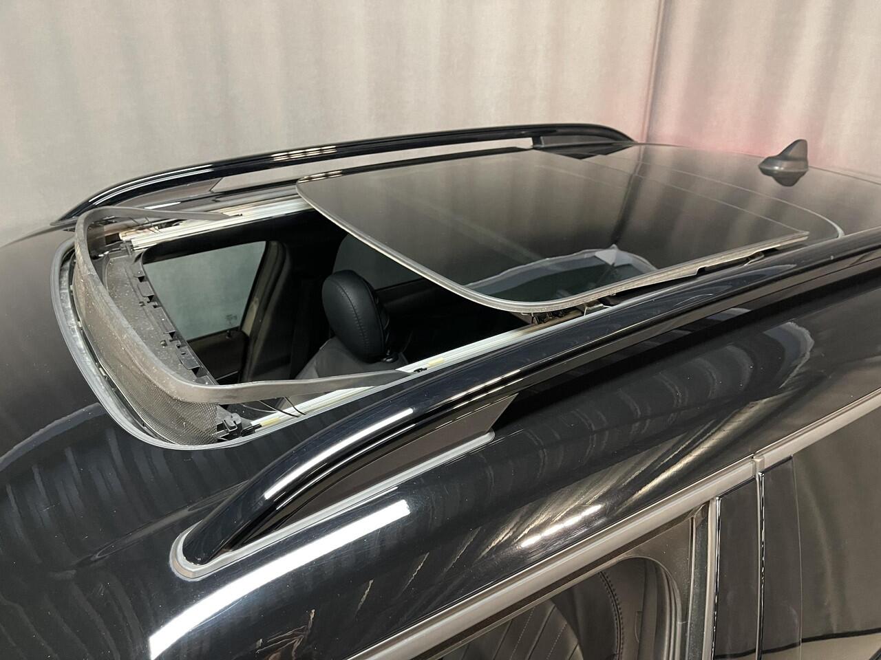 Mini COUNTRYMAN Mini 1.5 Cooper S E ALL4 Chili 18"/Panoramadak/Adaptieve cruise/Leder + memory + stoelverwarming/Harman Kardon/Keyless/Elektrische klep/Head-up/Camera