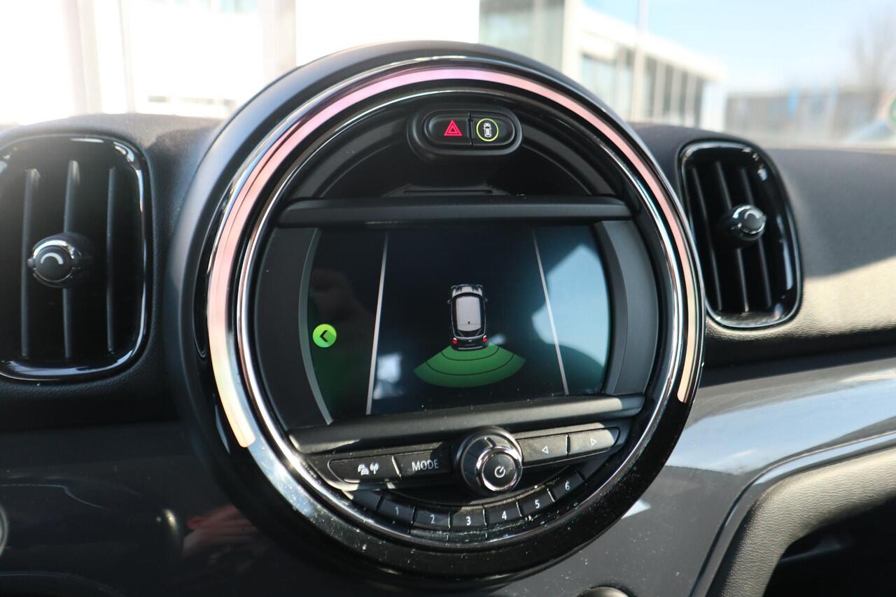 Mini COUNTRYMAN 1.5 Cooper Dutch Made Edition