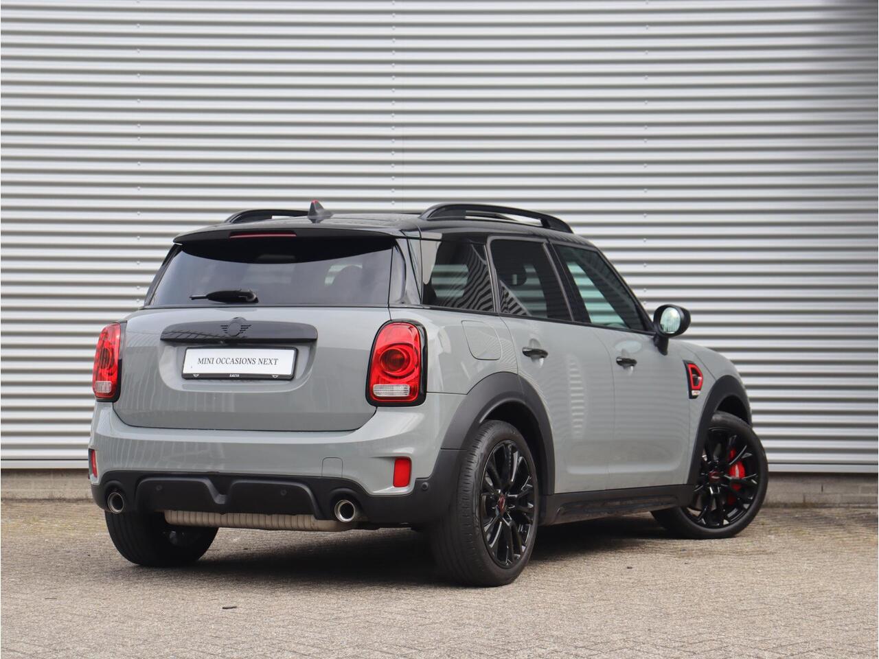 Mini COUNTRYMAN John Cooper Works ALL4 | MINI Excitement Pakket | Panodak | Harman Kardon | Achteruitrijcamera | Adaptief onderstel | Comfort Access | Head-Up | 19''LMV
