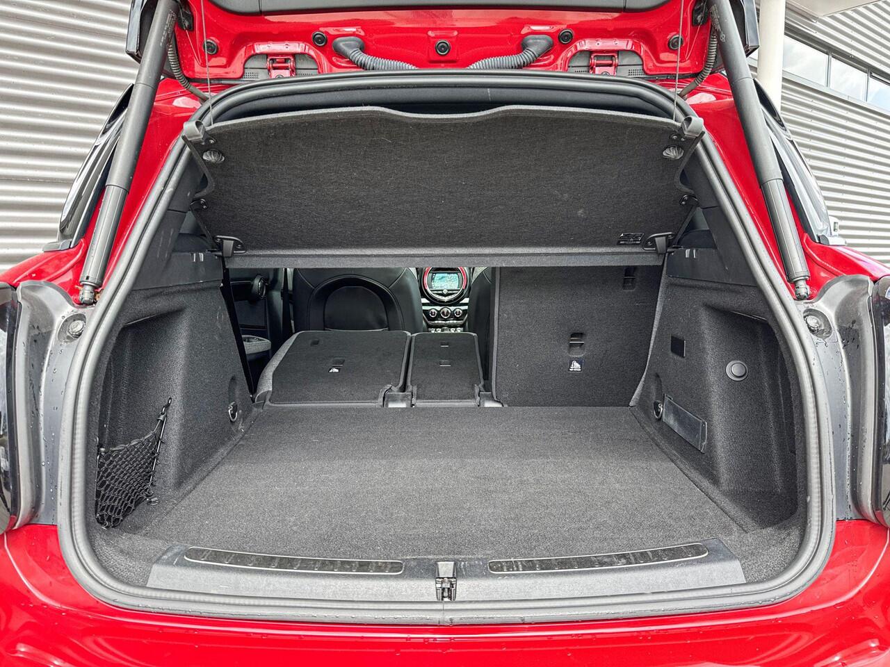 Mini COUNTRYMAN Cooper SE ALL4 / Selections