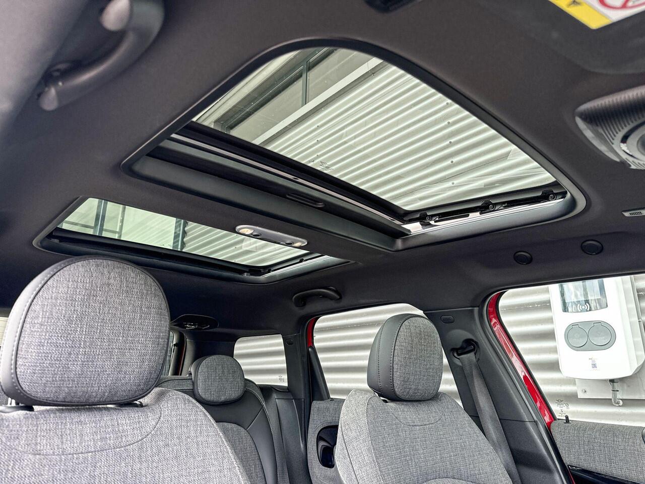 Mini COUNTRYMAN Cooper SE ALL4 / Selections