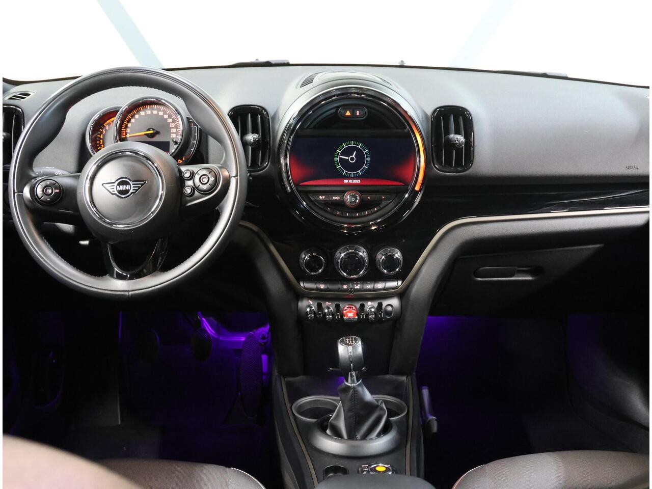 Mini COUNTRYMAN Mini 136PK Cooper Pepper | 1ste eigenaar | HarmanKardon | Armsteun | Climate Control | Cruise Control | 18"LMV | Navigatie | FULL LED | Parkeersensoren VOOR+Achter | Sfeerverlichting | Isofix |