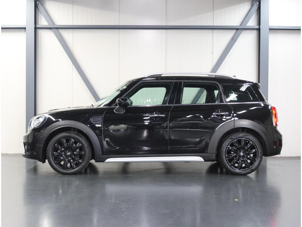 Mini COUNTRYMAN Mini 136PK Cooper Pepper | 1ste eigenaar | HarmanKardon | Armsteun | Climate Control | Cruise Control | 18"LMV | Navigatie | FULL LED | Parkeersensoren VOOR+Achter | Sfeerverlichting | Isofix |