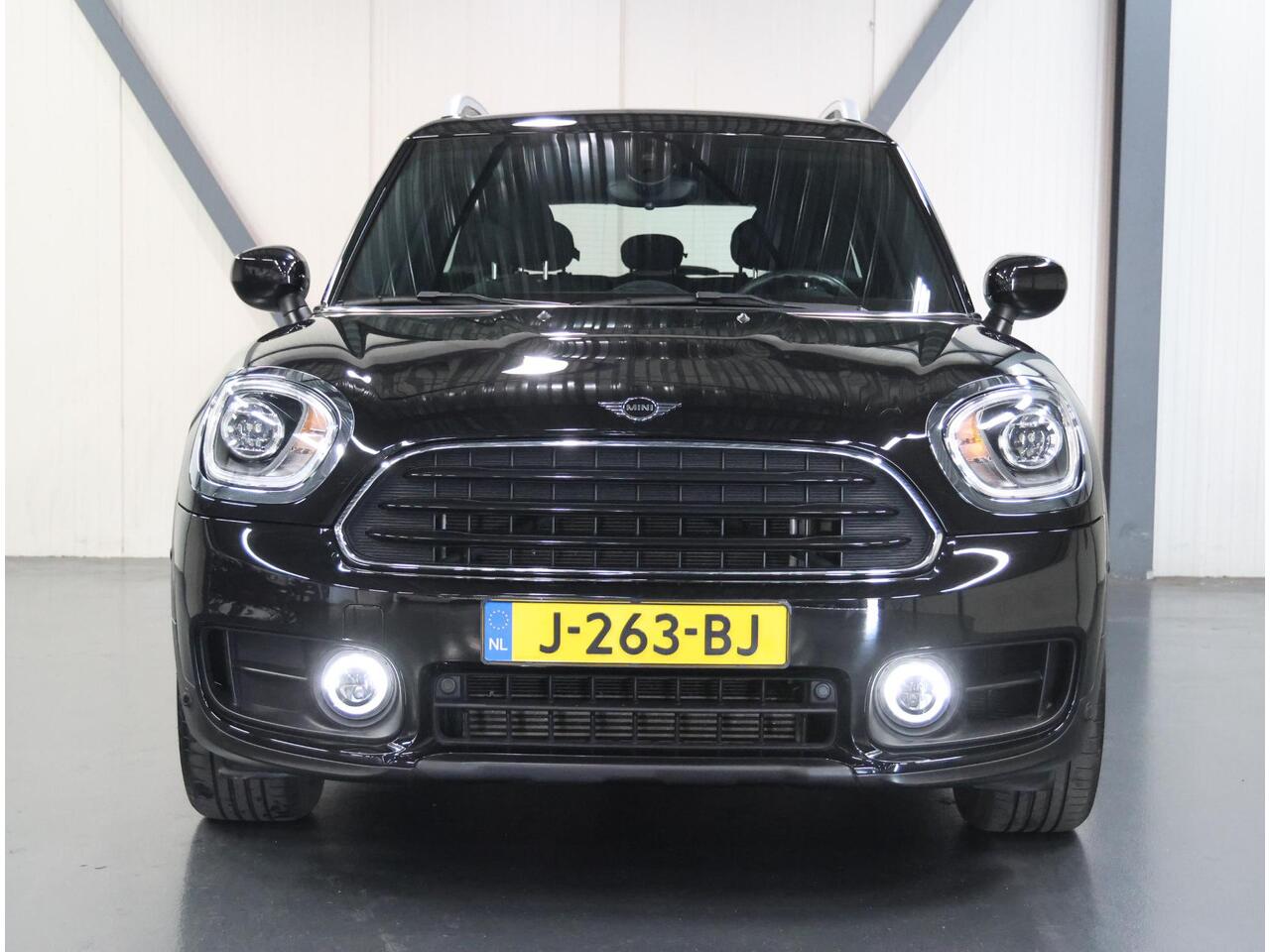 Mini COUNTRYMAN Mini 136PK Cooper Pepper | 1ste eigenaar | HarmanKardon | Armsteun | Climate Control | Cruise Control | 18"LMV | Navigatie | FULL LED | Parkeersensoren VOOR+Achter | Sfeerverlichting | Isofix |