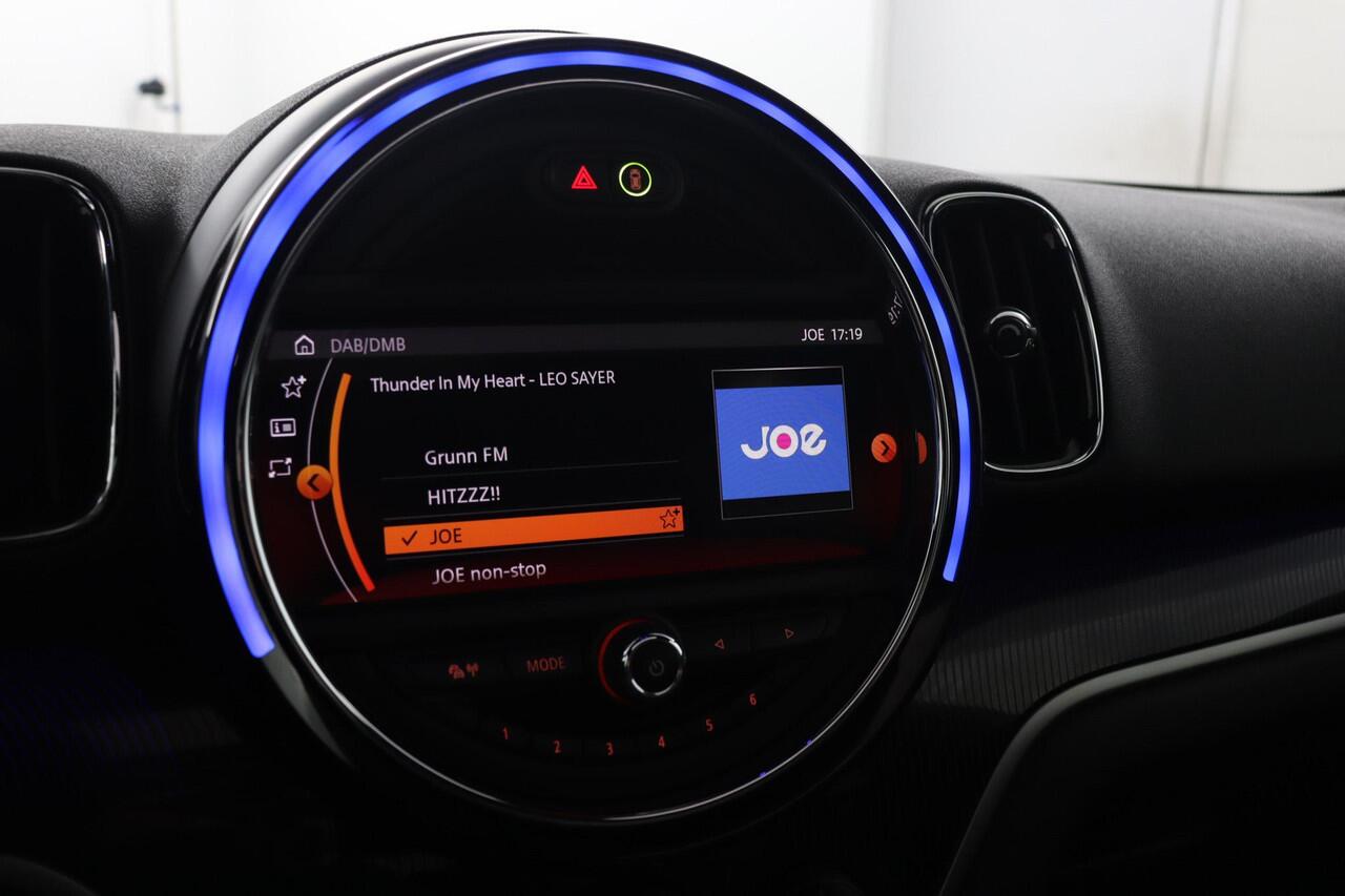 Mini COUNTRYMAN Mini 2.0 John Cooper Works ALL4 Chili | Harman Kardon | Comfort Access | head-up display |