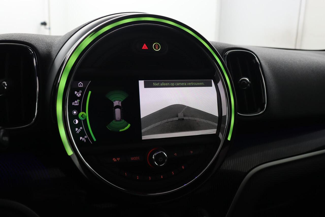 Mini COUNTRYMAN Mini 2.0 John Cooper Works ALL4 Chili | Harman Kardon | Comfort Access | head-up display |