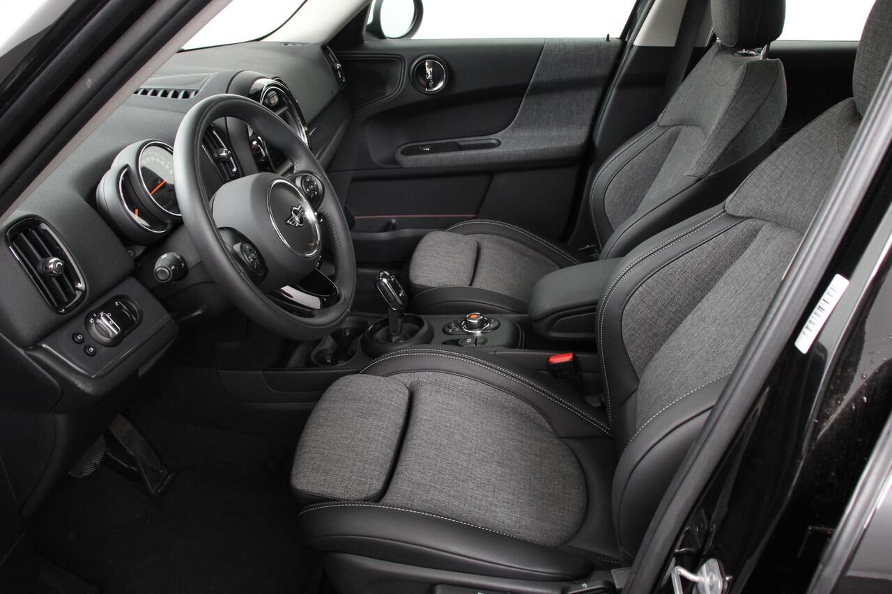 Mini COUNTRYMAN Mini 1.5 Automaat Cooper Chili | Navigatie | Climate control | Cruise control | Lichtmetalen velgen | Parkeer Sensoren