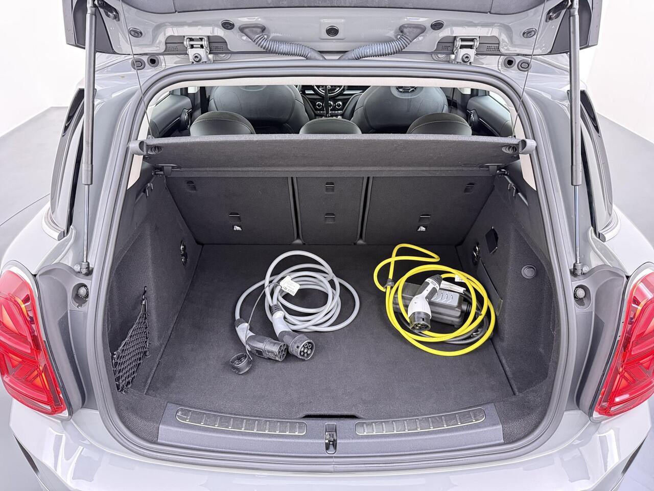 Mini COUNTRYMAN Mini 1.5 Cooper S E ALL4 VAN ¤ 28.900,- VOOR ¤ 24.877 ,- UW LENTEVOORDEEL ¤ 4.023,-PHEV Plug-in Hybride | Direct Rijklaar & Leverbaar | Panorama Dak | Stoelverwarming | Adaptieve Cruise Control | CarPlay & Camera | 12 Mnd BOVAG Garantie