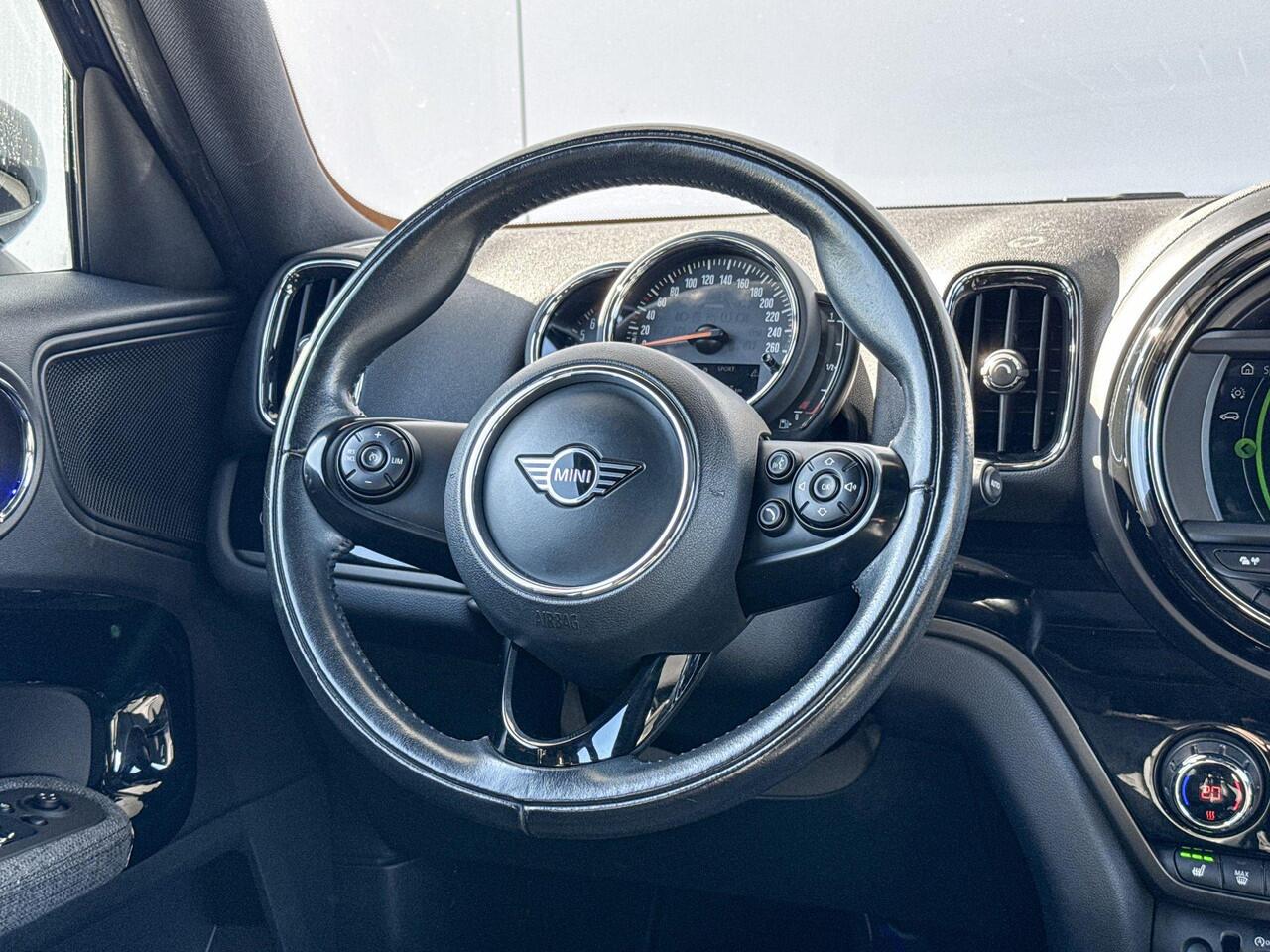 Mini COUNTRYMAN Cooper Chili Panoramadak / Stoelverwarming / Comfort Acces / Navigatie