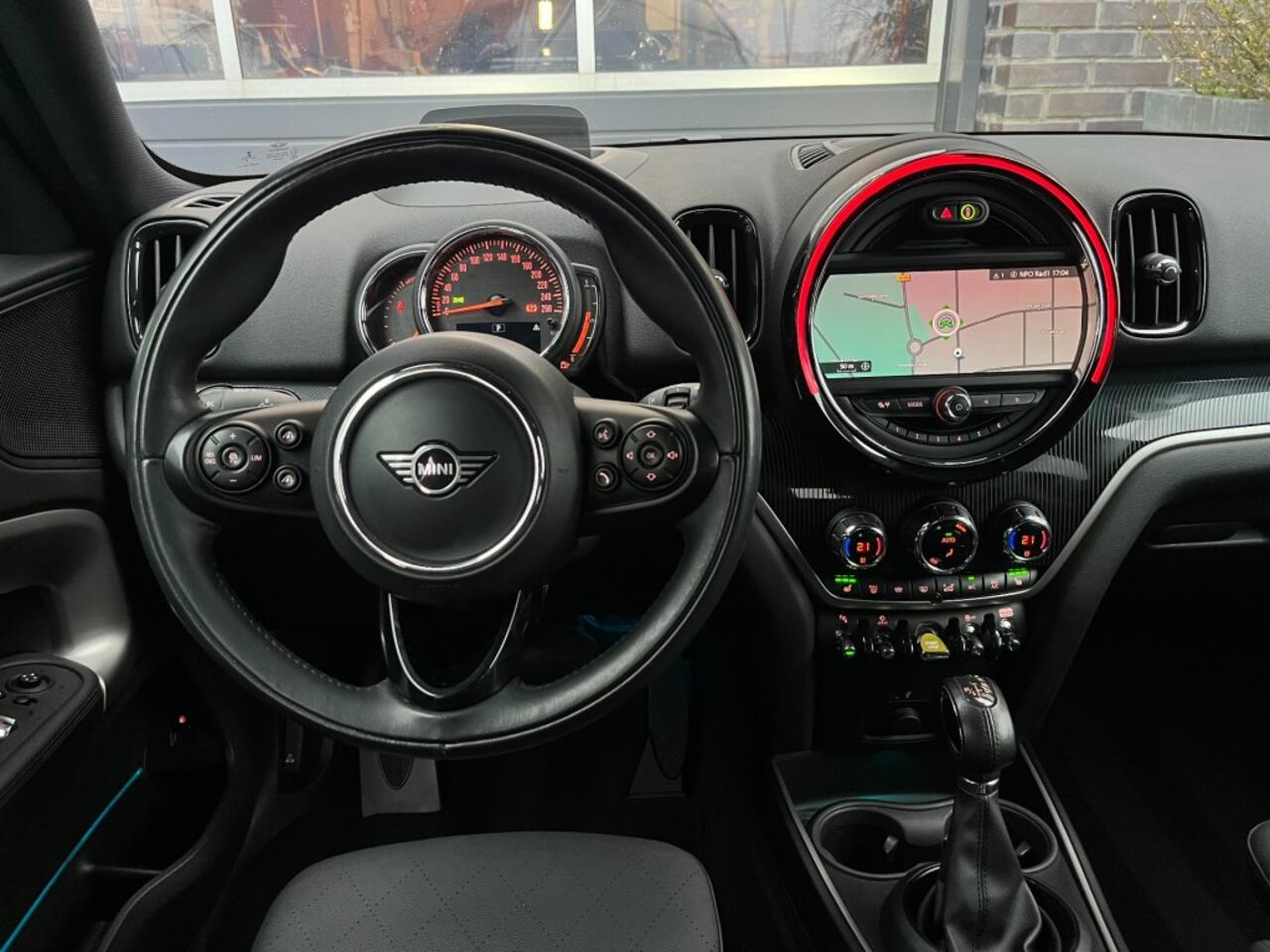 Mini COUNTRYMAN 2.0 COOPER S E ALL4 CHILI - LEDER - HEAD UP - 18 INCH