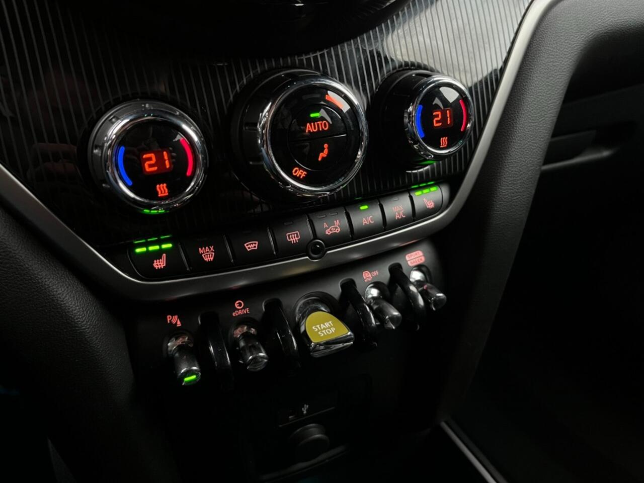 Mini COUNTRYMAN 2.0 COOPER S E ALL4 CHILI - LEDER - HEAD UP - 18 INCH