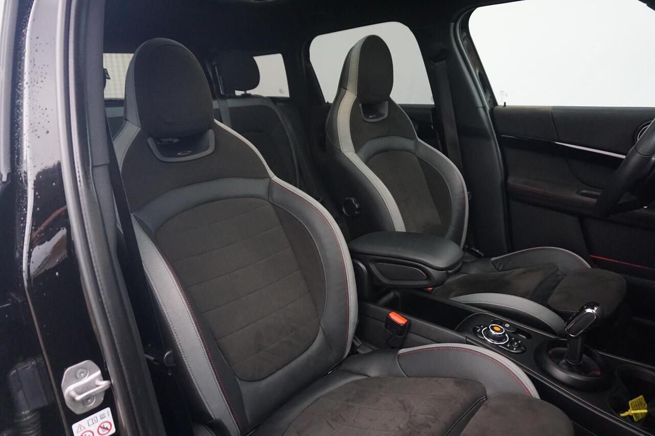 Mini COUNTRYMAN John Cooper Works ALL4 Chili | Head-Up Display | Harman Kardon | MINI Connected XL | Driving Assistant | Panoramadak | Comfort Access | Adaptive Cruise Control