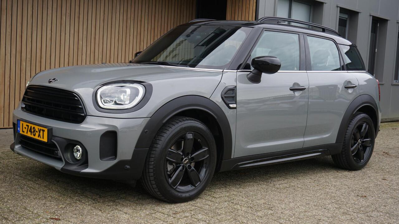 Mini COUNTRYMAN 1.5 136pk Automaat Cooper *Facelift* Pano.Dak LED Sportstoelen HUD Virtual Cockpit *Black Optik* Moonwalk Grey Pearl NL auto!