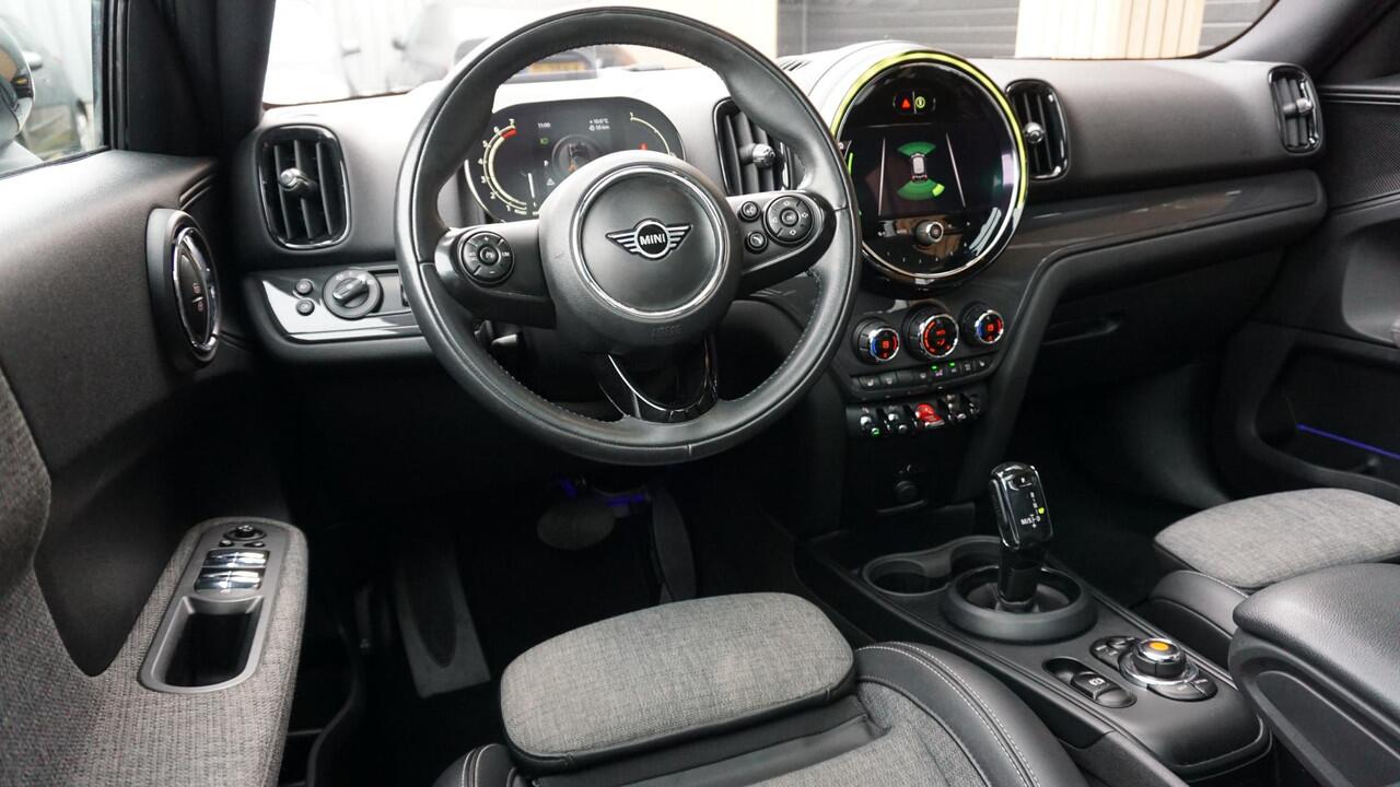 Mini COUNTRYMAN 1.5 136pk Automaat Cooper *Facelift* Pano.Dak LED Sportstoelen HUD Virtual Cockpit *Black Optik* Moonwalk Grey Pearl NL auto!
