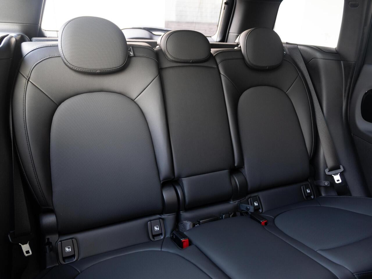 Mini COUNTRYMAN Mini Cooper Aut. Classic + Business ed + Panoramadak