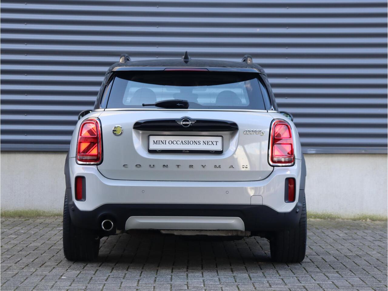 Mini COUNTRYMAN Cooper S E ALL4 | Chili + Pano + Apple Carplay + Verwarmbare Voorstoelen + Comfort Access + Elektr. Achterklep + 18'' Pin Spoke Zwart