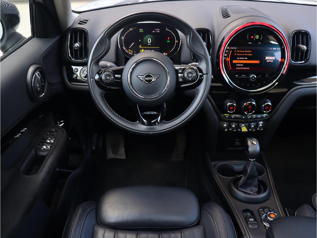 Mini COUNTRYMAN Cooper S E ALL4 | Chili + Pano + Apple Carplay + Verwarmbare Voorstoelen + Comfort Access + Elektr. Achterklep + 18'' Pin Spoke Zwart