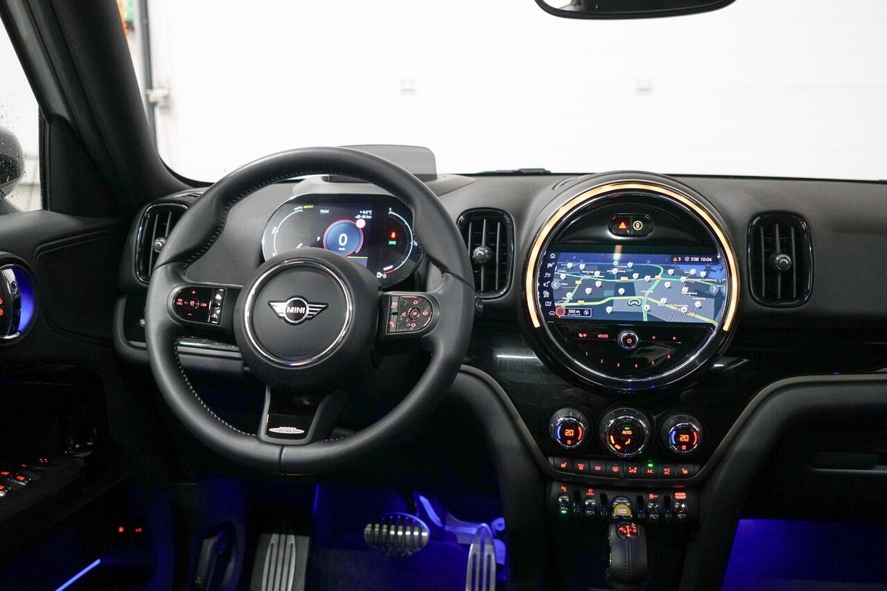 Mini COUNTRYMAN Mini 2.0 Cooper S E ALL4 JCW Panoramadak | Head Up | Adapt. Cruise Control