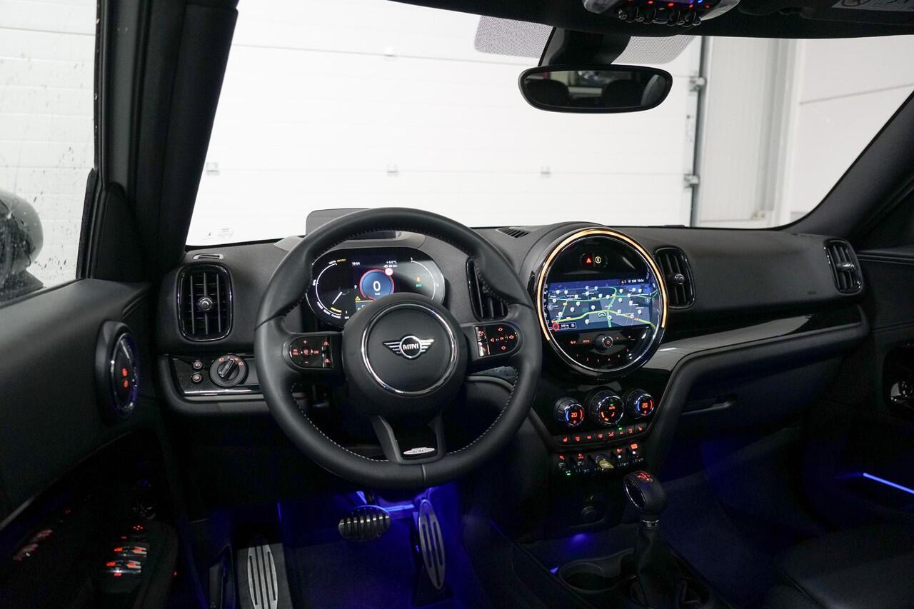 Mini COUNTRYMAN Mini 2.0 Cooper S E ALL4 JCW Panoramadak | Head Up | Adapt. Cruise Control