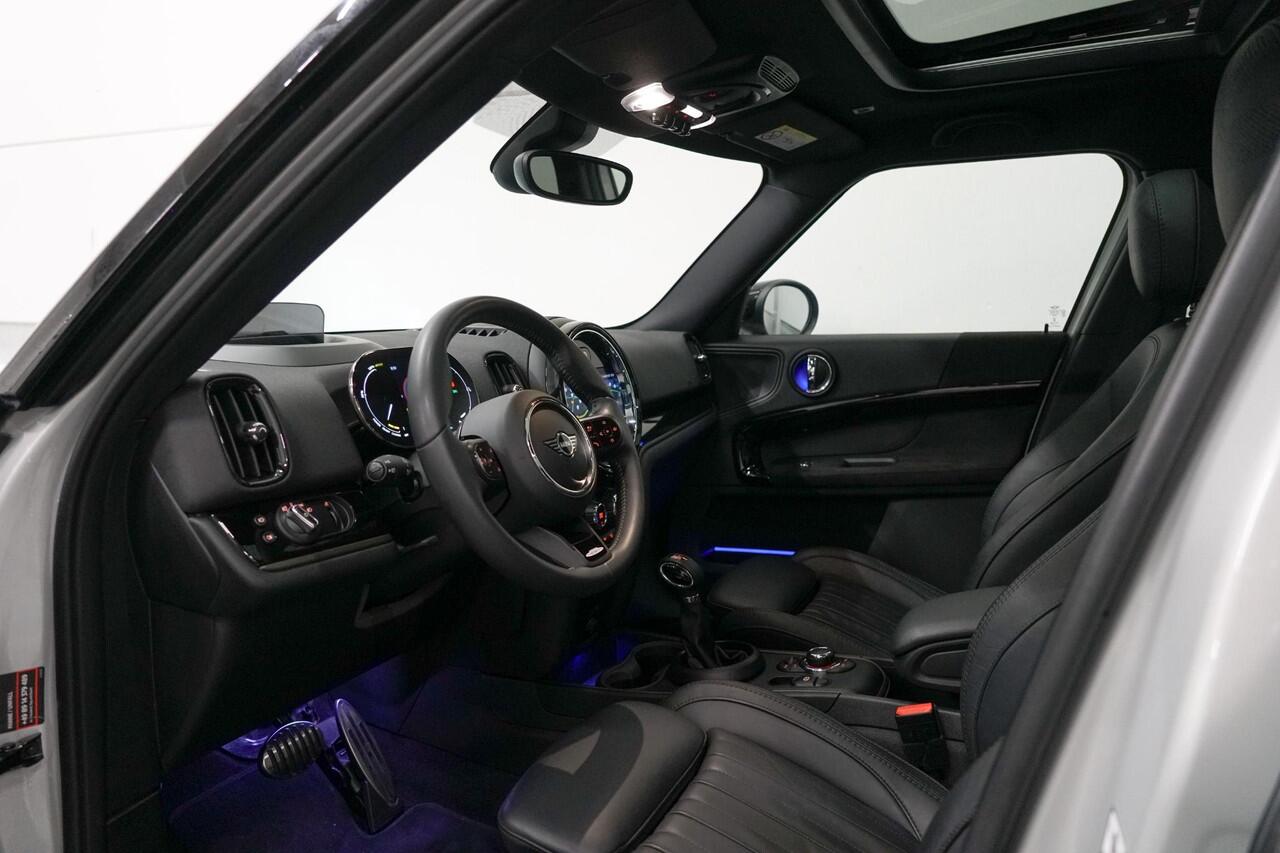 Mini COUNTRYMAN Mini 2.0 Cooper S E ALL4 JCW Panoramadak | Head Up | Adapt. Cruise Control