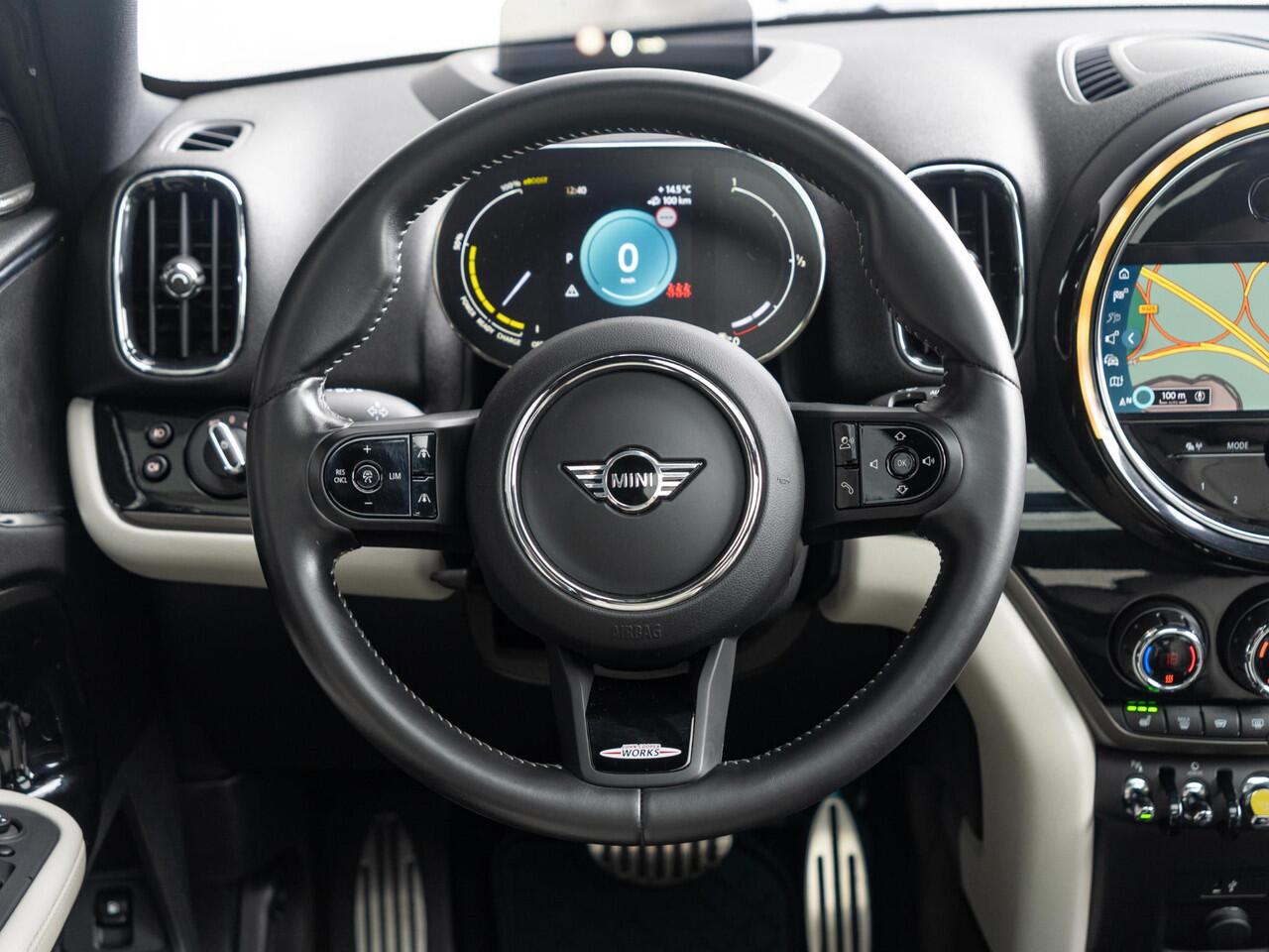 Mini COUNTRYMAN SE ALL4 JCW pakket + Harman-Kardon + Panoramadak