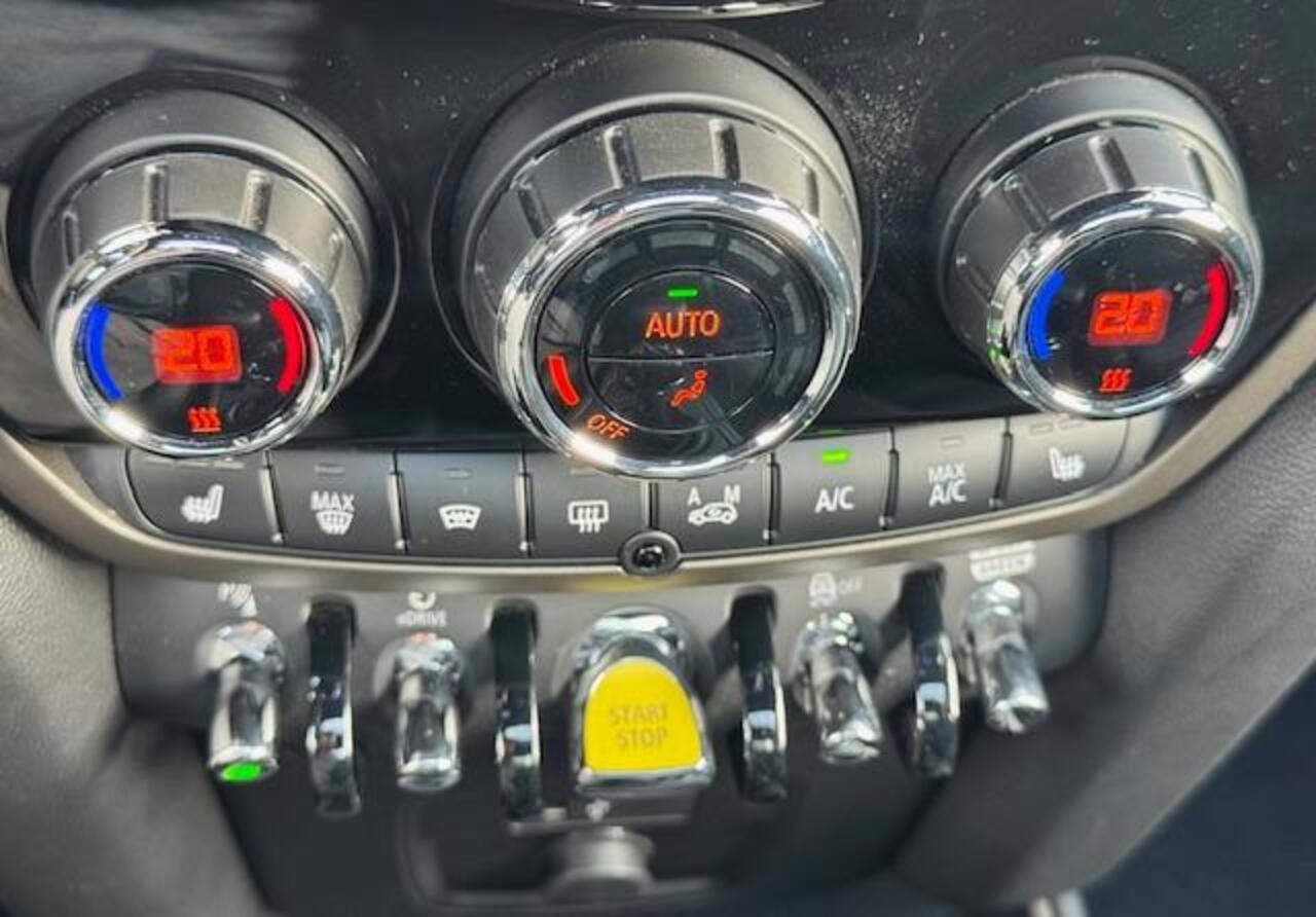 Mini COUNTRYMAN Mini 2.0 Cooper S E ALL4 John Cooper Works Panoramadak, H/K, HUD, Camera, enz