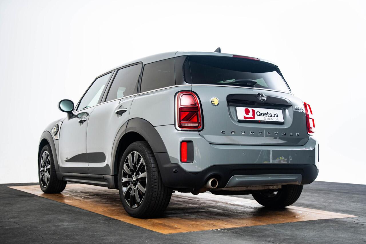 Mini COUNTRYMAN Cooper SE ALL4 Cruise control - Elektrisch verwarmbare voorstoelen - Binnenlichtpakket - Elektrisch inklapbare buitenspiegels - Comfort acces - PDC Voor/Achter - Getinte Ruiten -