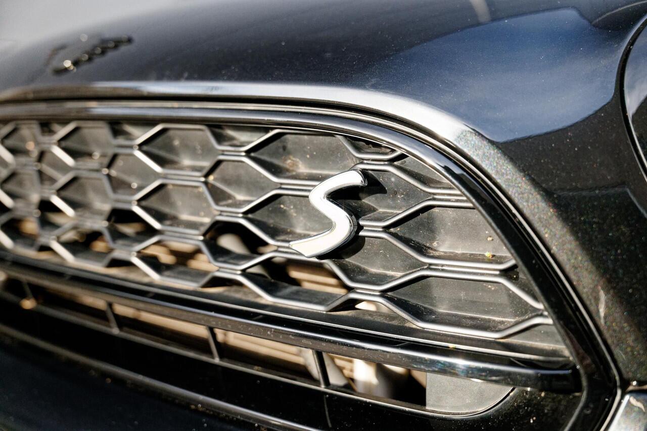 Mini COUNTRYMAN Mini 2.0 Cooper S E ALL4 ALL4 Panoramadak, Black Pack