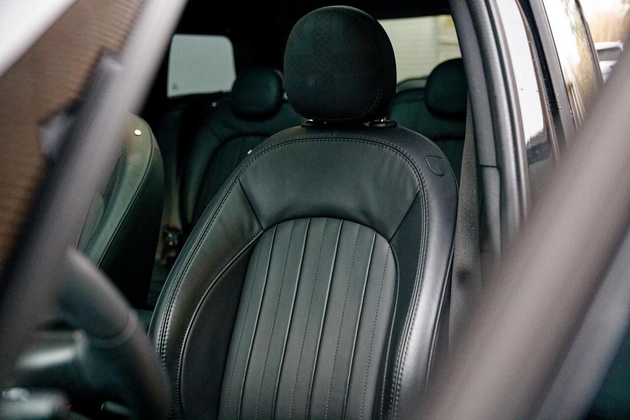 Mini COUNTRYMAN Mini 1.5 Cooper S E ALL4 John Cooper Works Full option, Panoramadak, 19" LM velgen, el. stoelen, Leren bekleding, enz