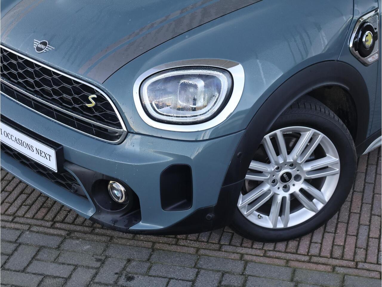 Mini COUNTRYMAN Mini 1.5 Cooper S E ALL4 Active Cruise Control/ Navigatie/ Achteruitrijcamera/ Comfortstoelen/ Elektrische Achterklep