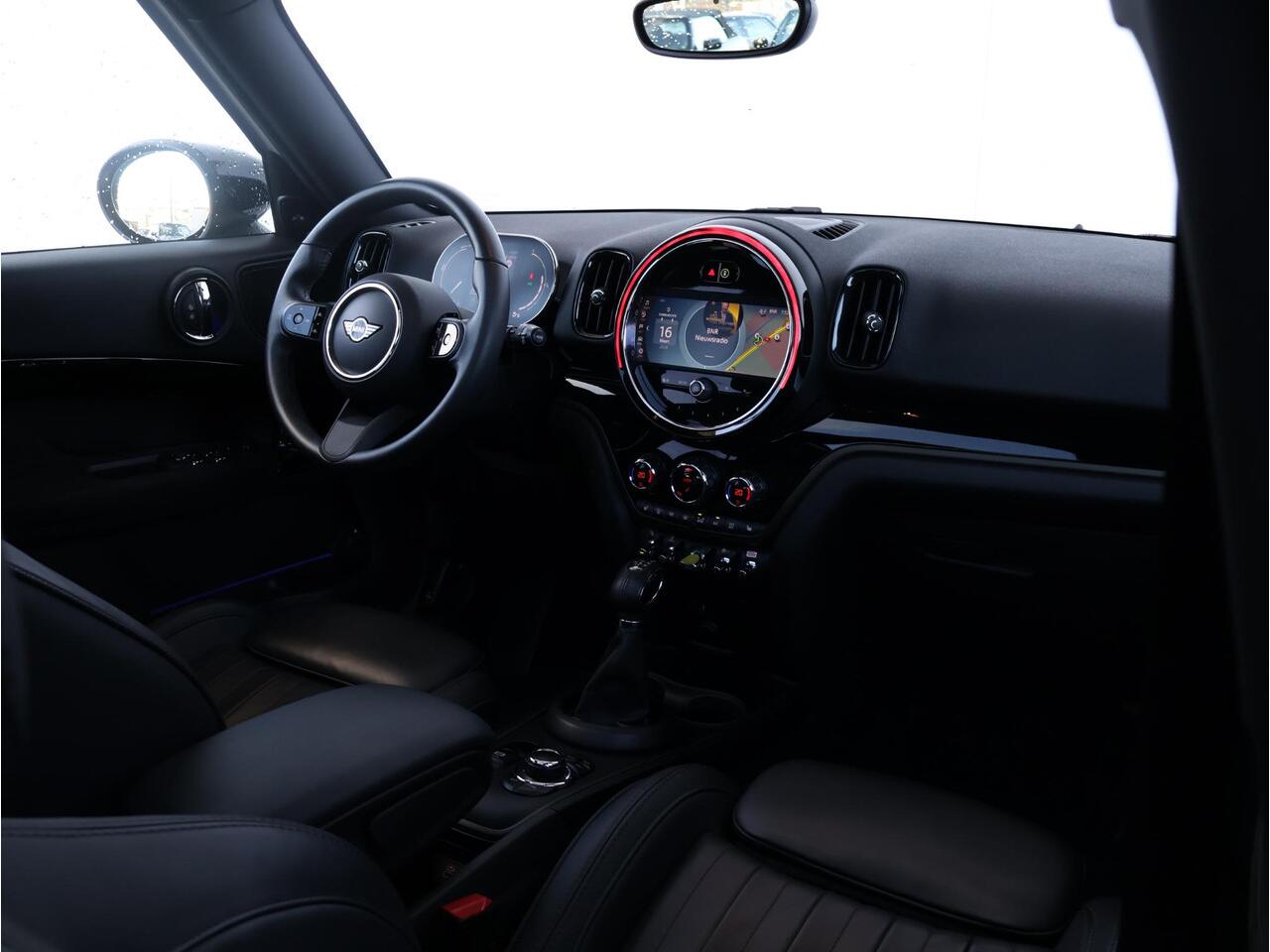 Mini COUNTRYMAN Mini 1.5 Cooper S E ALL4 Chili Comfort Access/ Panoramadak/ Achteruitrijcamera/ Comfortstoelen/ Harman-Kardon