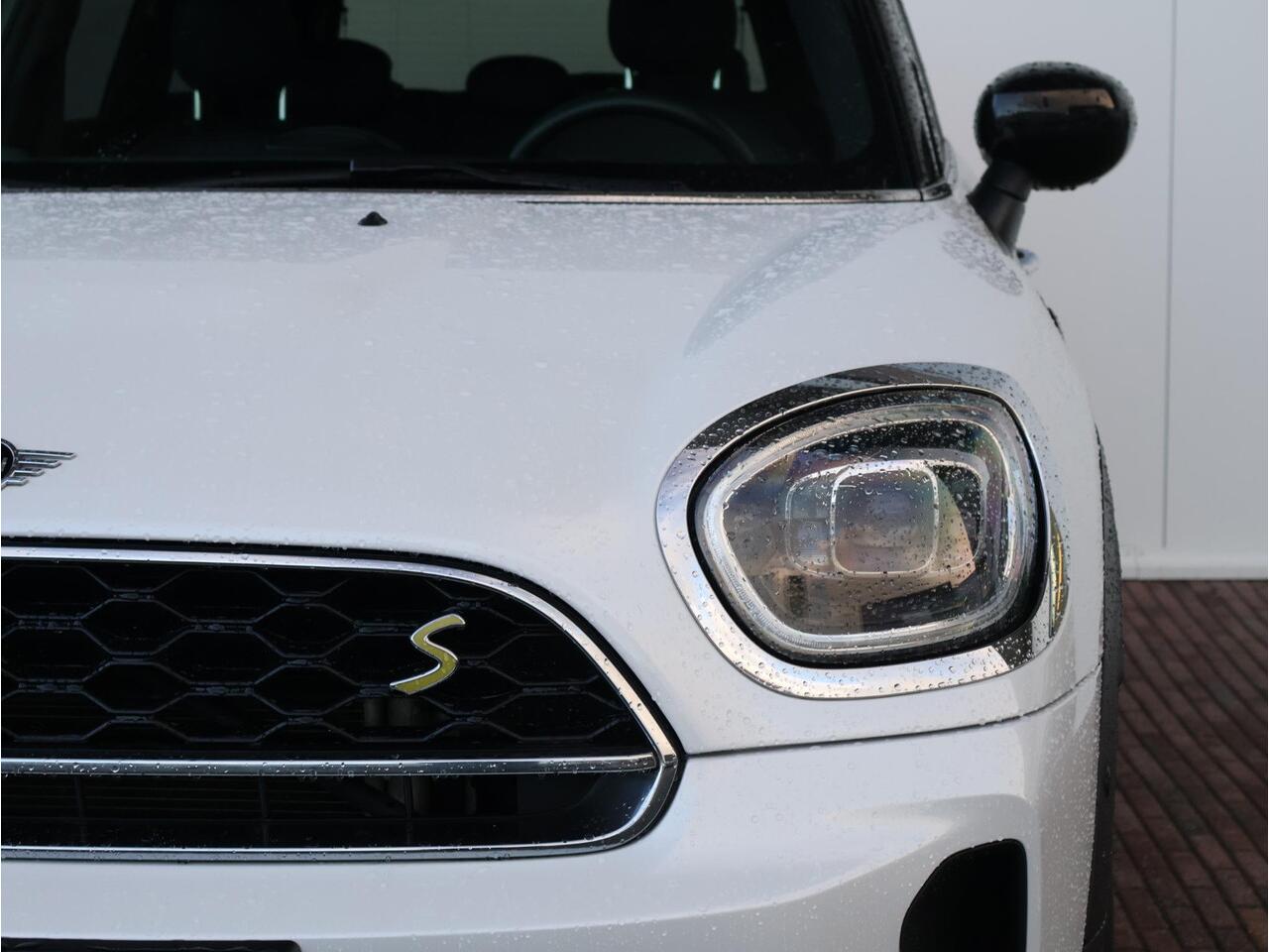 Mini COUNTRYMAN Mini 1.5 Cooper S E ALL4 Chili Comfort Access/ Panoramadak/ Achteruitrijcamera/ Comfortstoelen/ Harman-Kardon