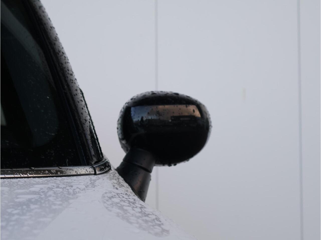 Mini COUNTRYMAN Mini 1.5 Cooper S E ALL4 Chili Comfort Access/ Panoramadak/ Achteruitrijcamera/ Comfortstoelen/ Harman-Kardon