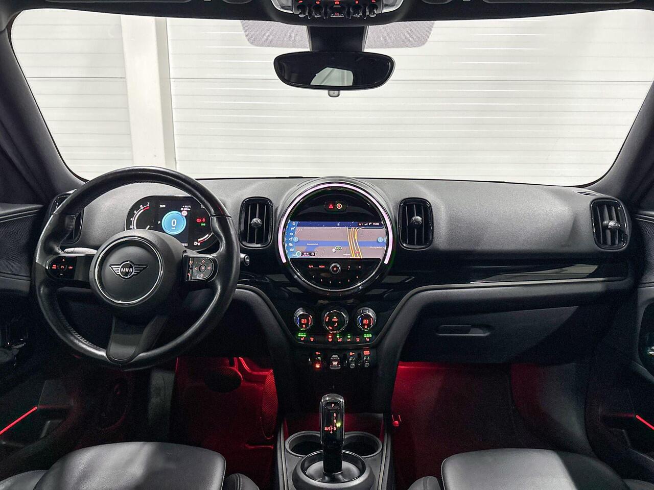 Mini COUNTRYMAN Cooper Business Edition | Stuurwielverwarming | Panoramadak | Achteruitrijcamera