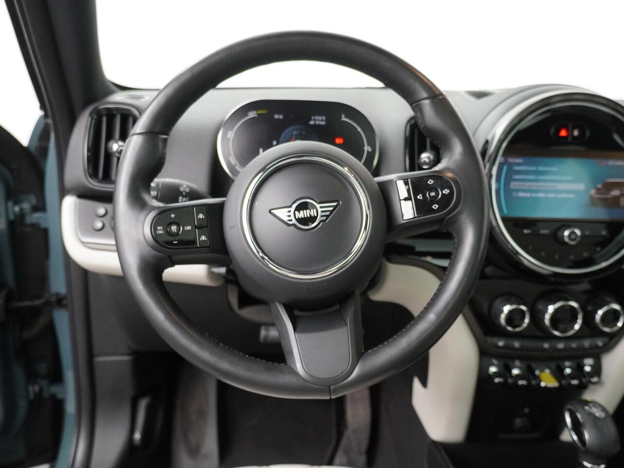 Mini COUNTRYMAN Cooper SE ALL4 Glazen Panoramadak | Adaptive Cruise | Keyless | Lentevoordeel