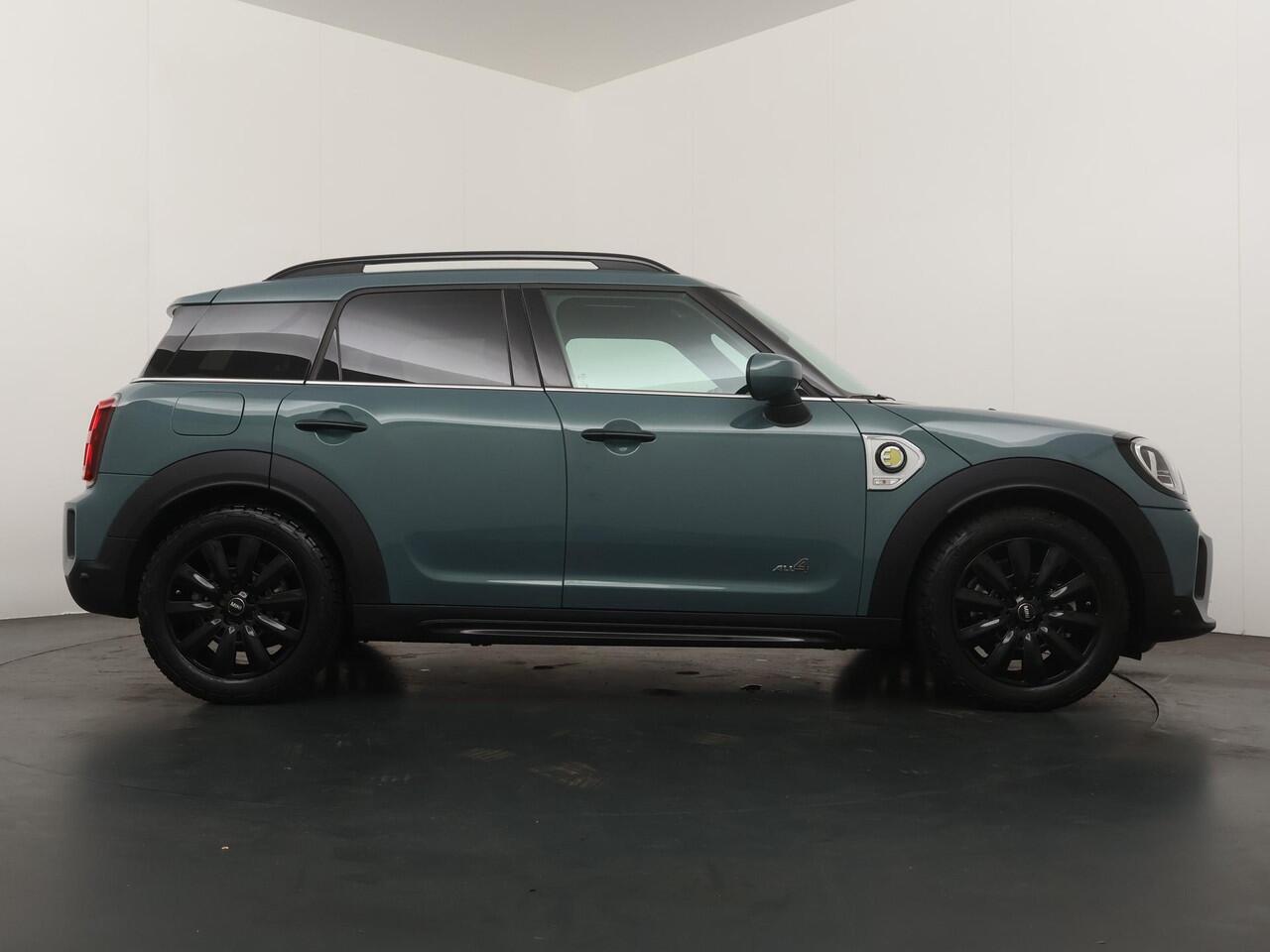 Mini COUNTRYMAN Cooper SE ALL4 Glazen Panoramadak | Adaptive Cruise | Keyless | Lentevoordeel