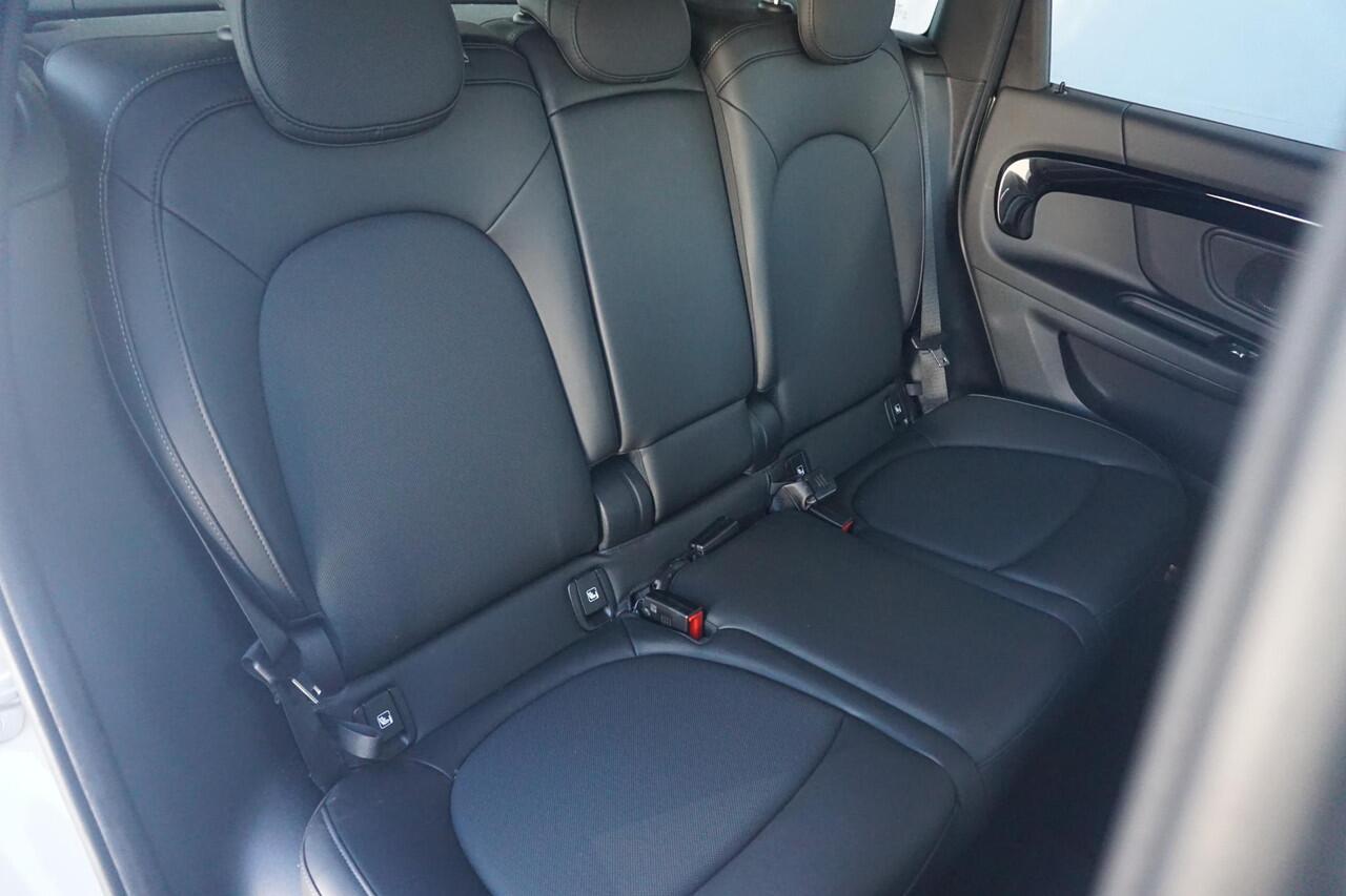 Mini COUNTRYMAN SE ALL4 Classic | Comfort Acces | Memorystoelen | Stoelverwarming | Parkeersensoren Achter | Led-Koplampen | Apple Carplay