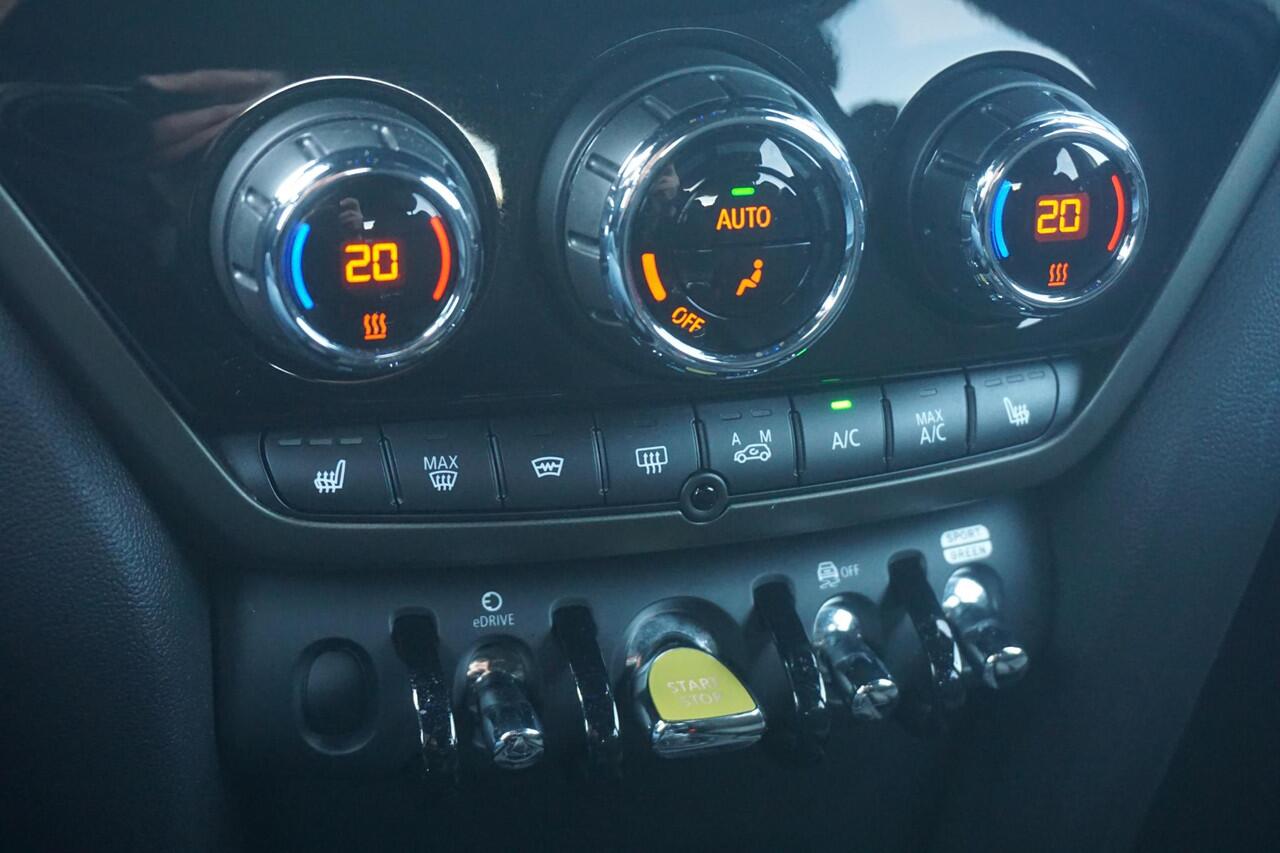 Mini COUNTRYMAN SE ALL4 Classic | Comfort Acces | Memorystoelen | Stoelverwarming | Parkeersensoren Achter | Led-Koplampen | Apple Carplay