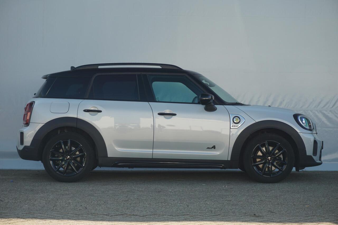 Mini COUNTRYMAN SE ALL4 Classic | Comfort Acces | Memorystoelen | Stoelverwarming | Parkeersensoren Achter | Led-Koplampen | Apple Carplay