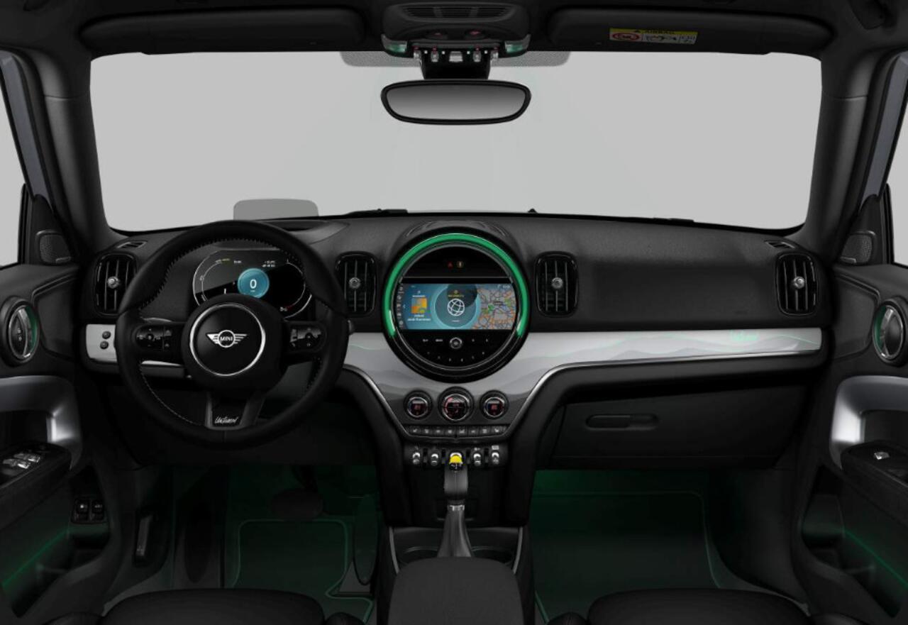 Mini COUNTRYMAN Cooper SE ALL4 Untamed Edition Panoramadak - Head up - Driving/Parking Assistant - Harman Kardon - Active Cruise Control - Elektrische stoelverstelling - Getinte Ruiten - Comfort acces -