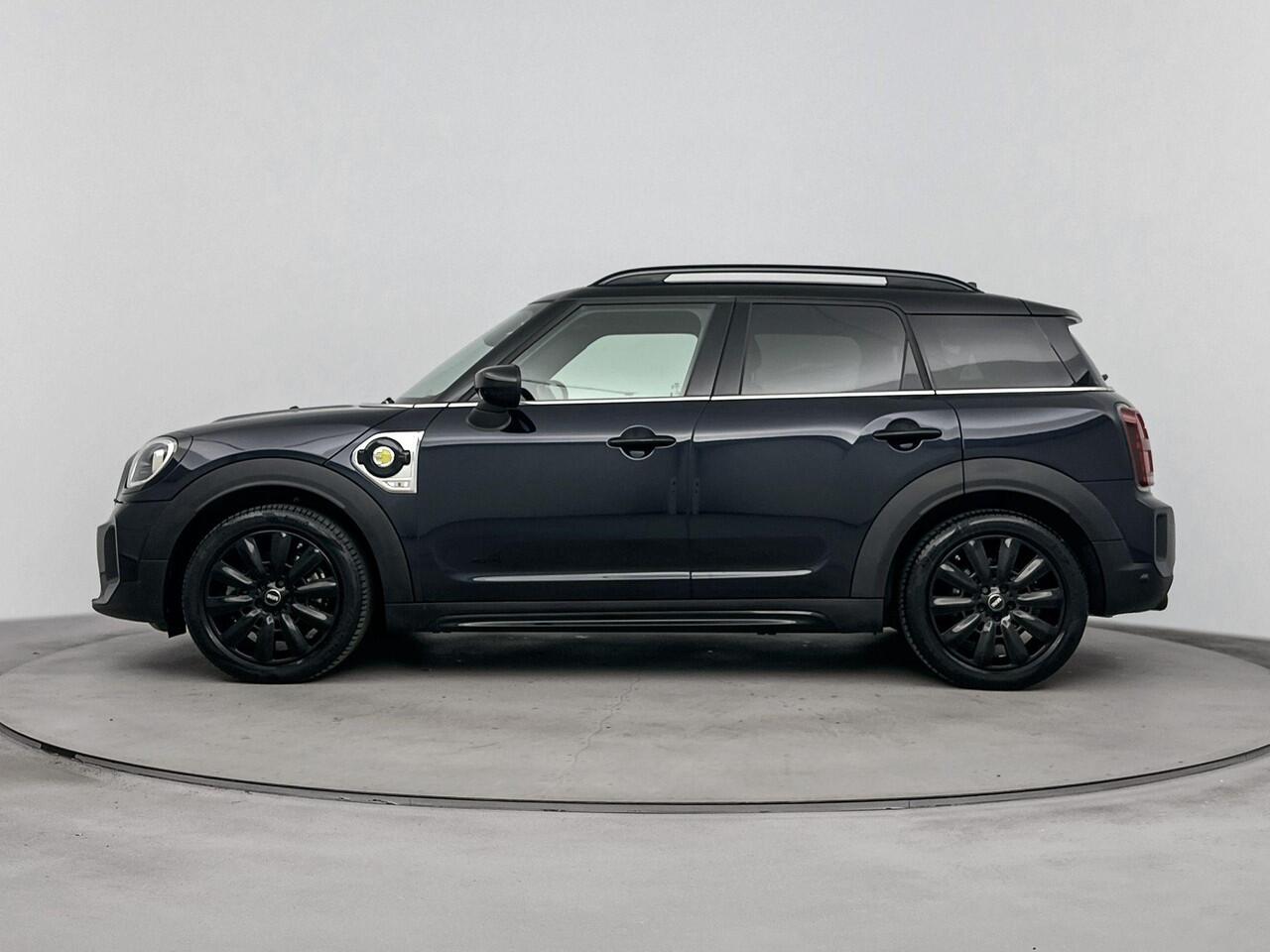 Mini COUNTRYMAN Mini 2.0 Cooper S E ALL4 220PK | Head-up display | Achteruitrijcamera | Stoelverwarming | Leder | Navigatie | Keyless | Afneembare Trekhaak